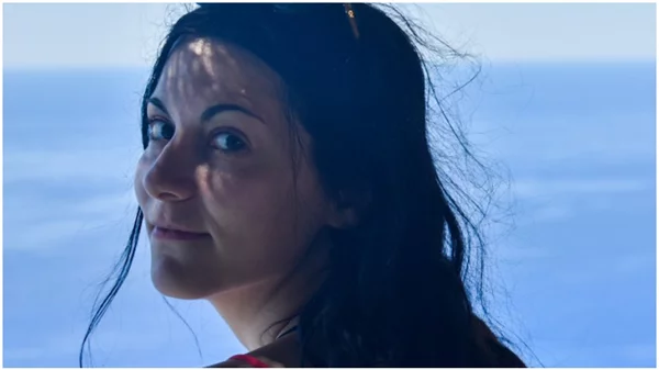 «Πάρε με στο τηλέφωνο»: Η ηθοποιός Ιωάννα Λιούτσια μας μιλά για την πρωτότυπη δράση 